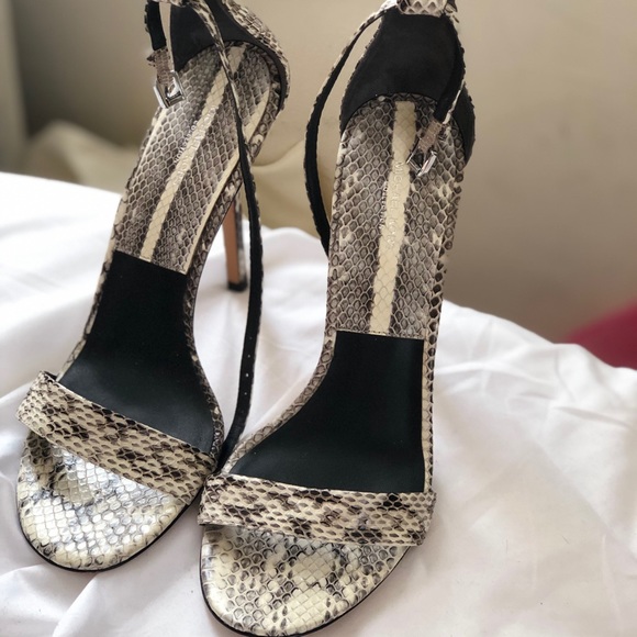 Michael Kors Collection Python Heels - Picture 1 of 4
